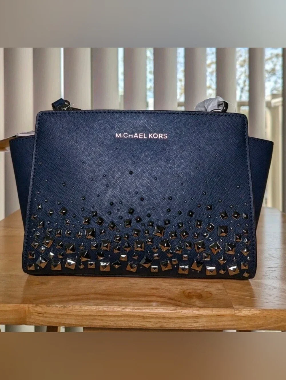 Michael Kors Selma Stud Medium Messenger Crossbody Bag NWOT